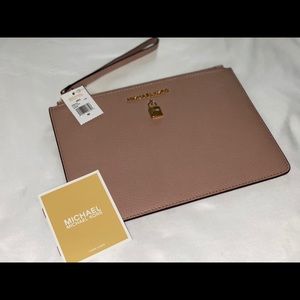 Michael Kors Adele Wristlet (NEW W/ TAGS)